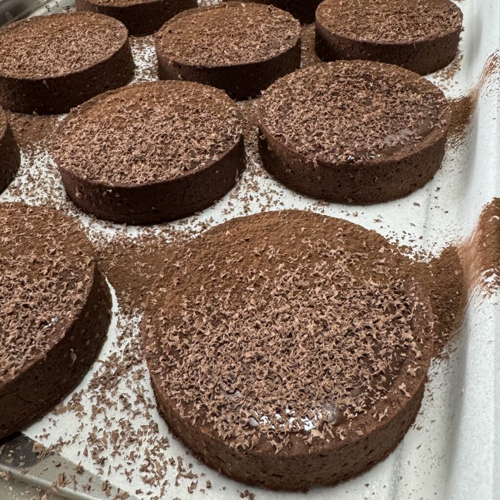 Home 13 crostata cioccolato caramello salato vassoio